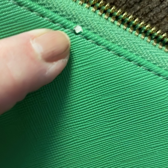 Steve Madden Large Zip Around Lime Green Wallet Great Condition 1 Tiny Peel Mark - Picture 10 of 10
